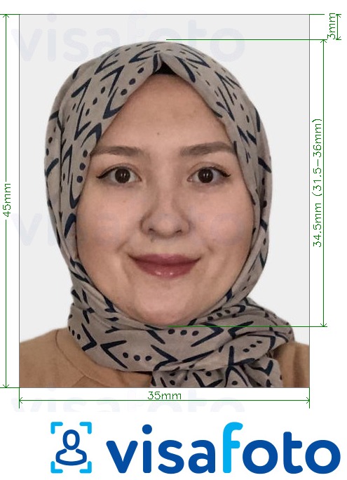 Exemples sur des photos pour Passeport du Kazakhstan 35x45 mm (3,5x4,5 cm) avec les spécifications de taille exactes