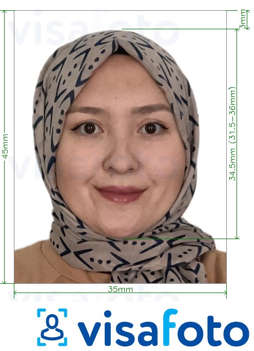 Exemples sur des photos pour Passeport Ouzbékistan 35x45 mm avec les spécifications de taille exactes